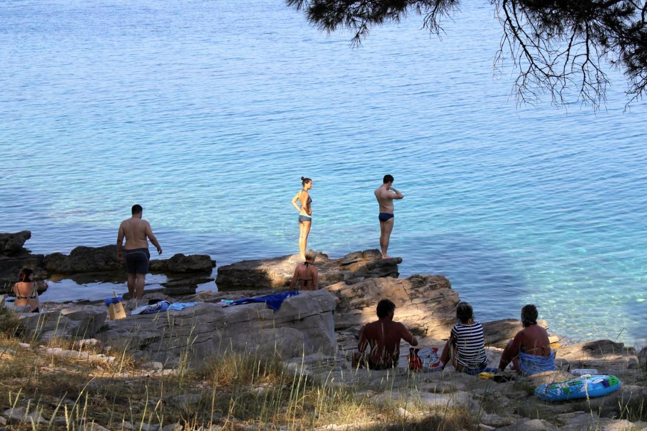 Apartments With A Parking Space Bozava, Dugi Otok - 8108 מראה חיצוני תמונה